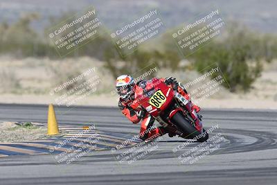 media/Jan-15-2026-Racers Edge (Thu) [[dfebeb70ab]]/3-B Group/Session 4 (Turn 5)/